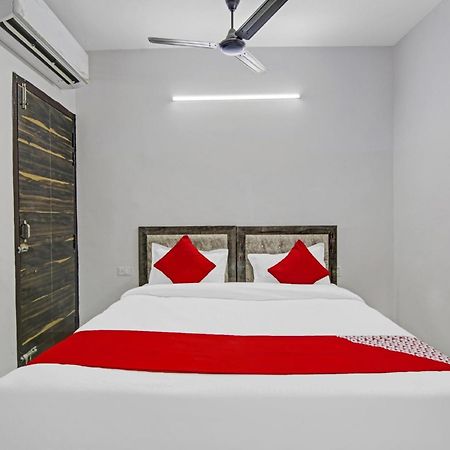 Hotel Green Olive Yeni Delhi Dış mekan fotoğraf