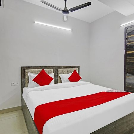 Hotel Green Olive Yeni Delhi Dış mekan fotoğraf