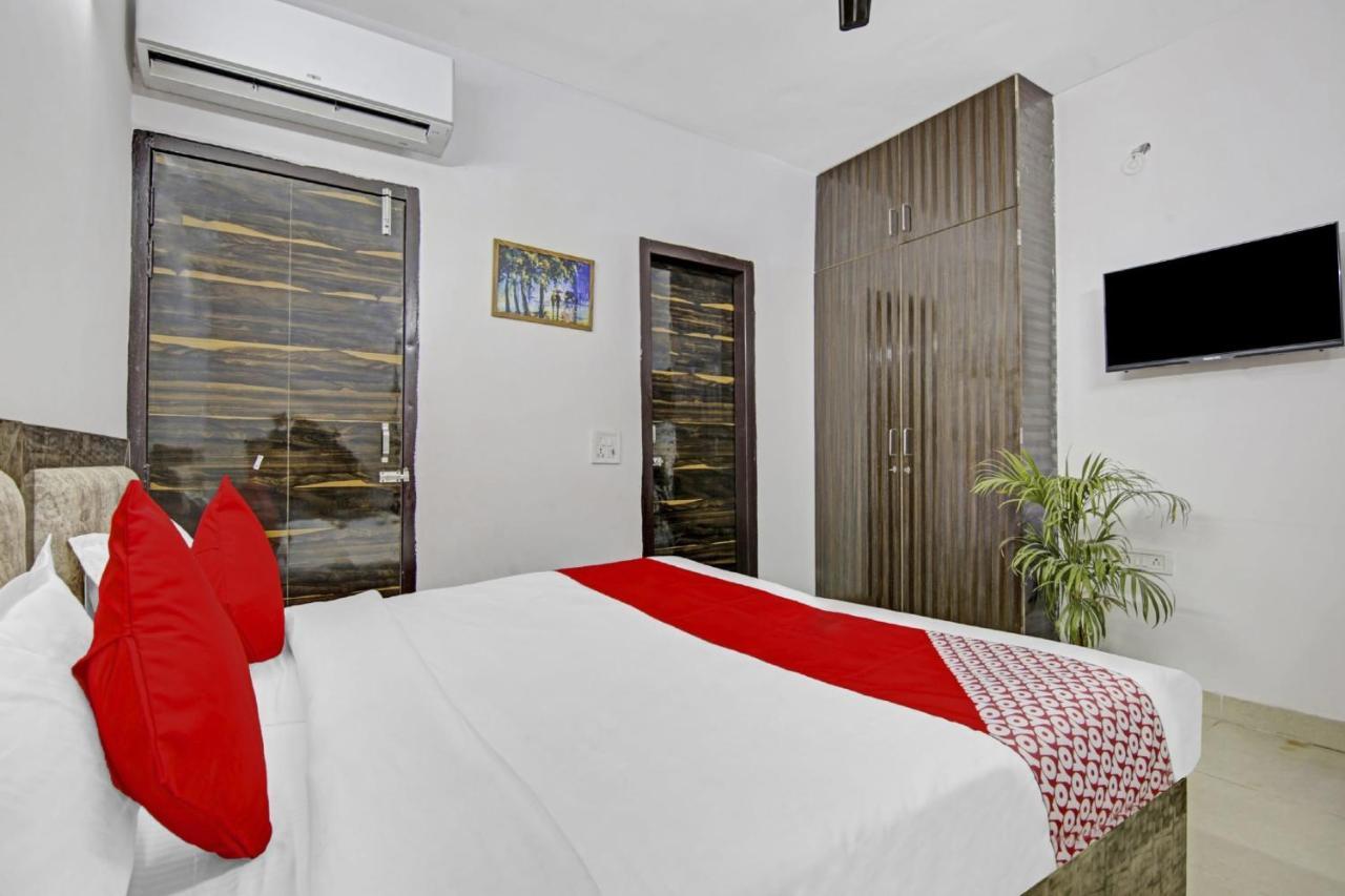 Hotel Green Olive Yeni Delhi Dış mekan fotoğraf