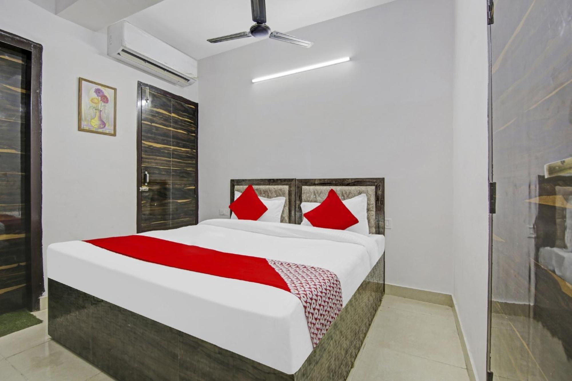 Hotel Green Olive Yeni Delhi Dış mekan fotoğraf