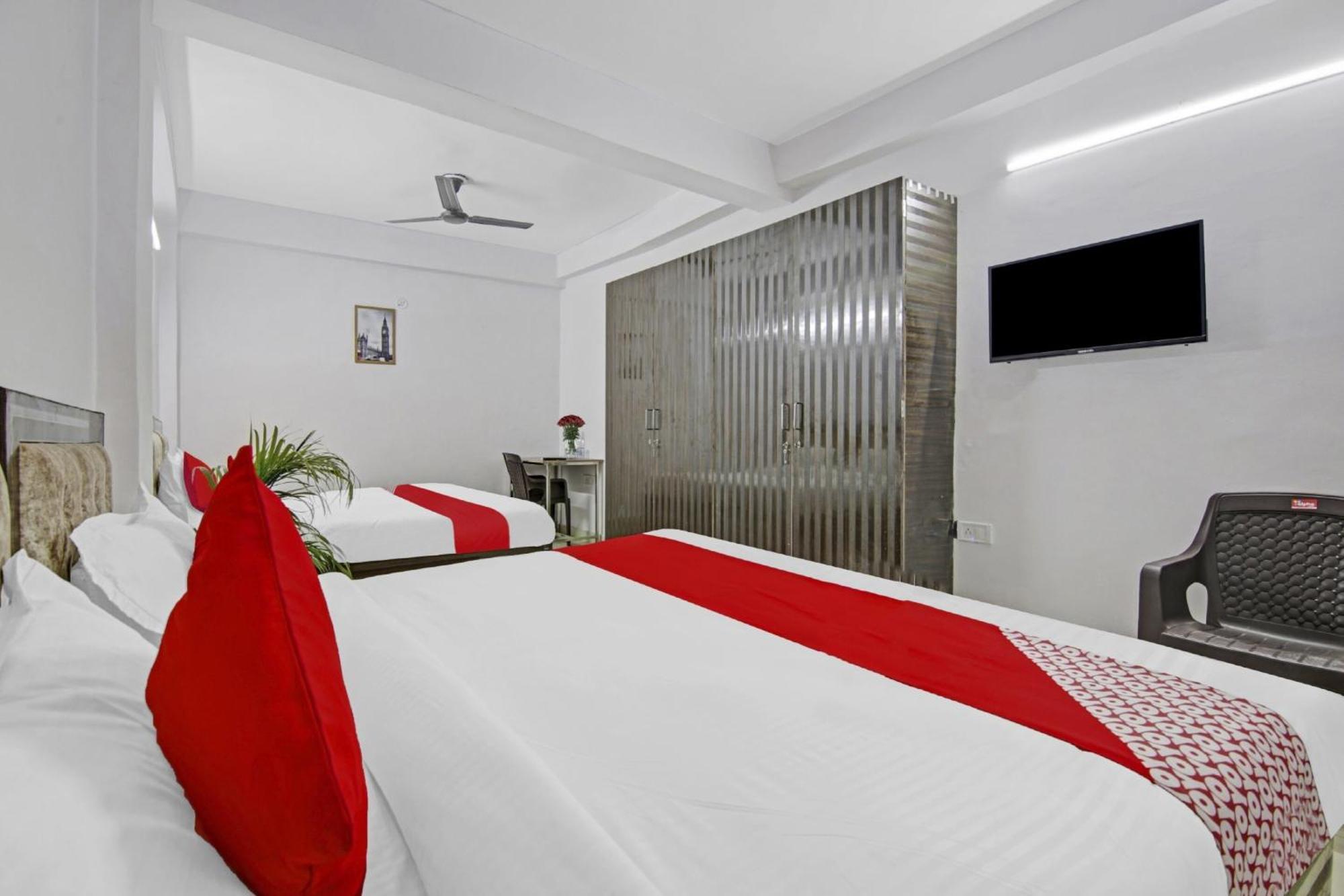 Hotel Green Olive Yeni Delhi Dış mekan fotoğraf
