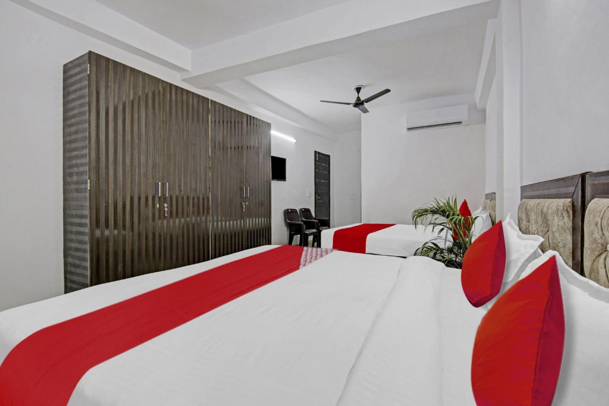 Hotel Green Olive Yeni Delhi Dış mekan fotoğraf