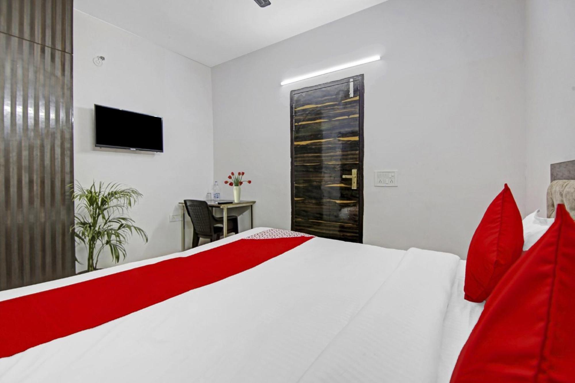 Hotel Green Olive Yeni Delhi Dış mekan fotoğraf